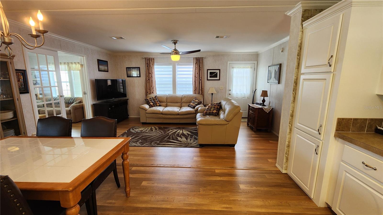 OAKWOOD MANOR - Residential