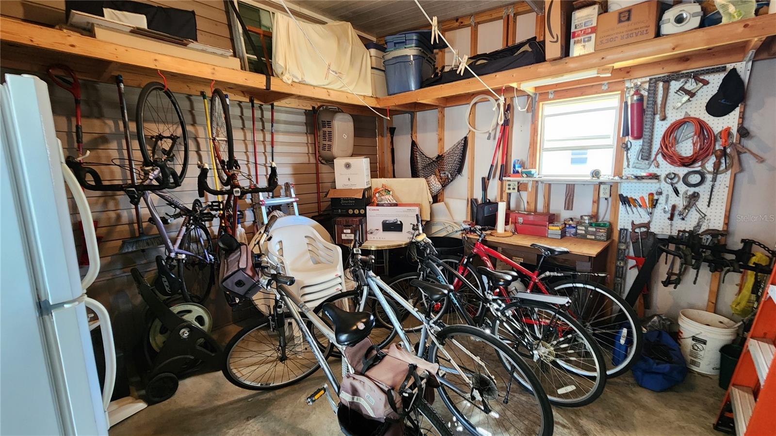 OAKWOOD MANOR - Residential