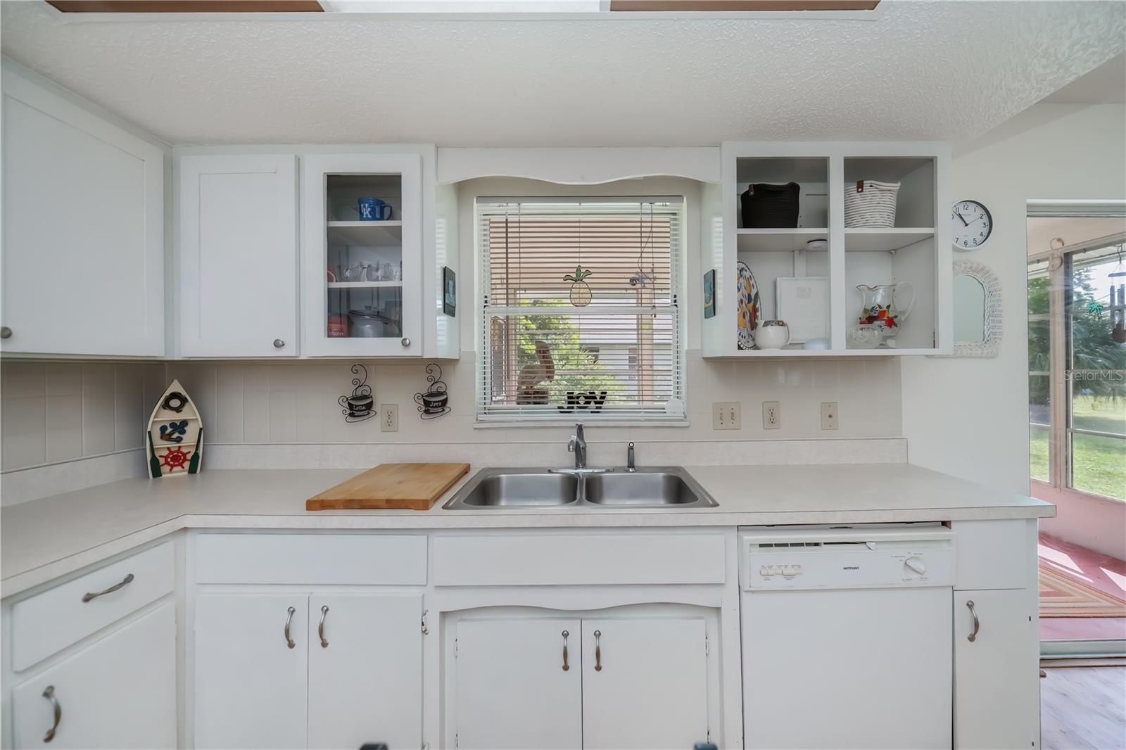 MAY TERRACE - Residential