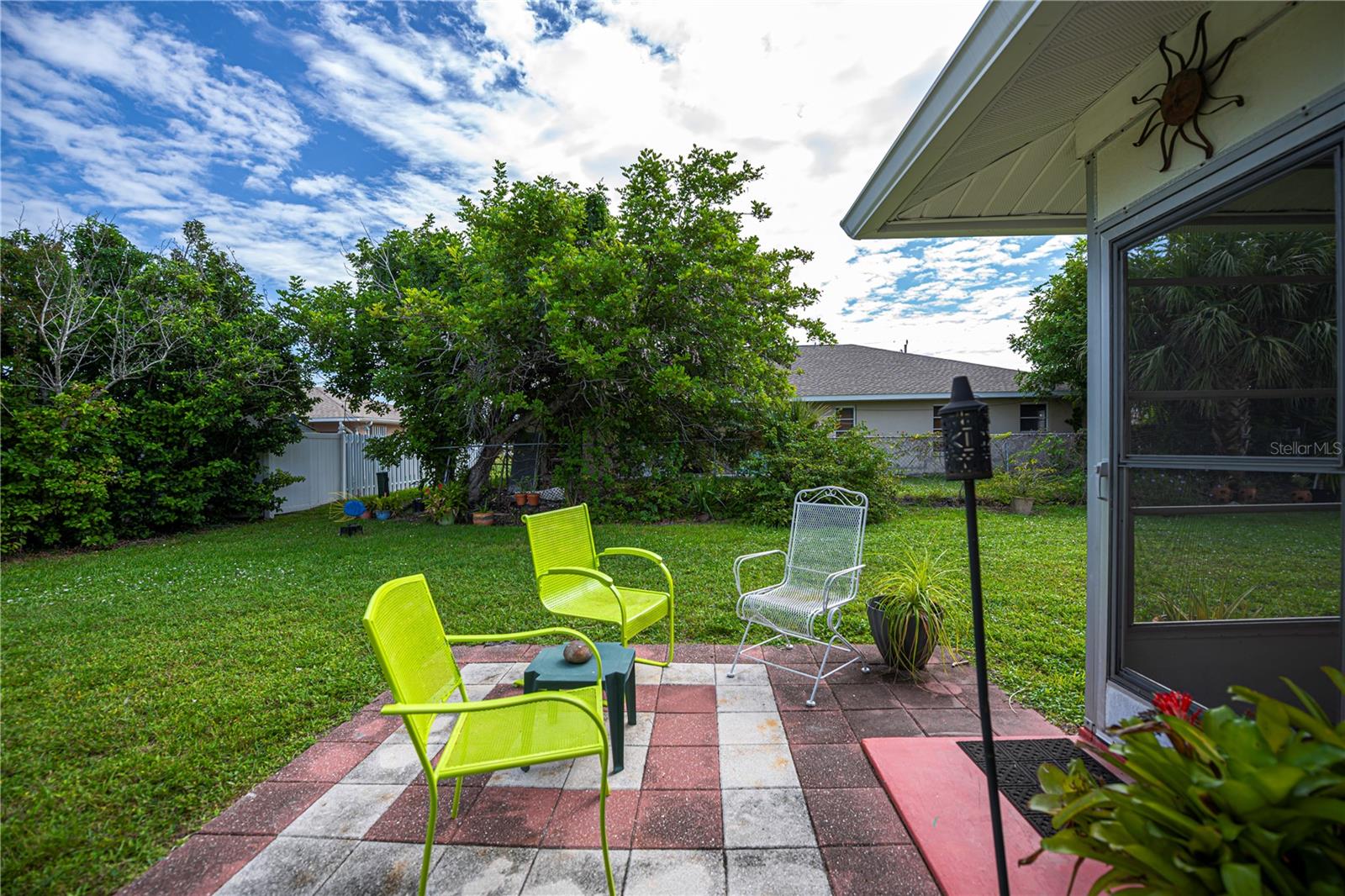 MAY TERRACE - Residential
