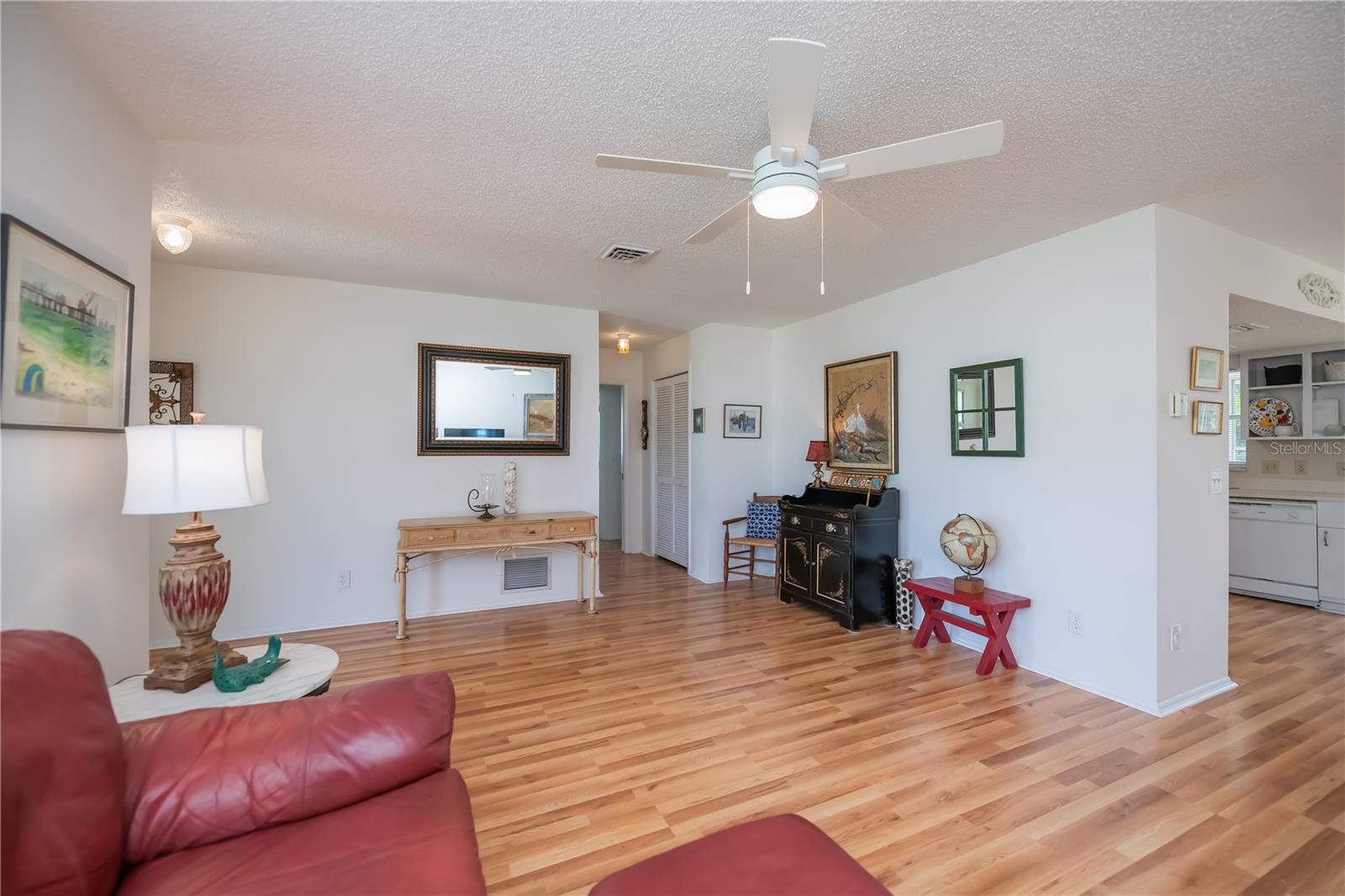 MAY TERRACE - Residential
