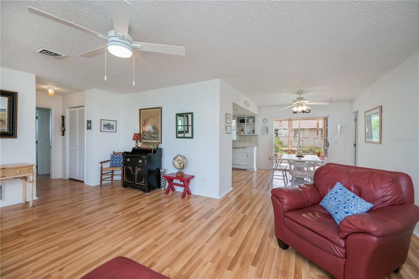 MAY TERRACE - Residential