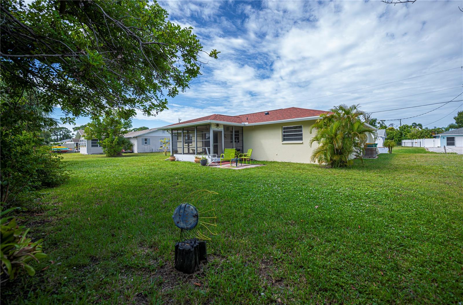MAY TERRACE - Residential