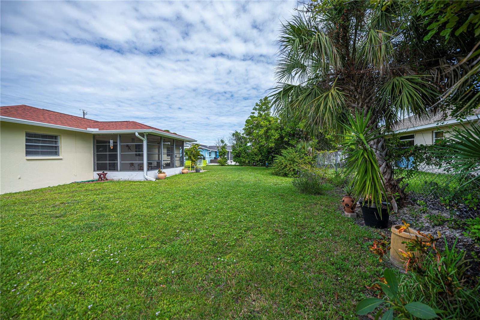 MAY TERRACE - Residential