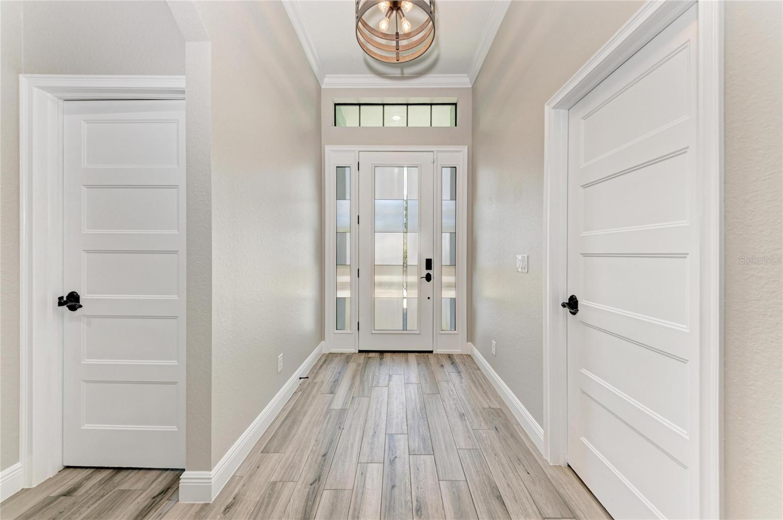 ROTONDA LAKES - Residential