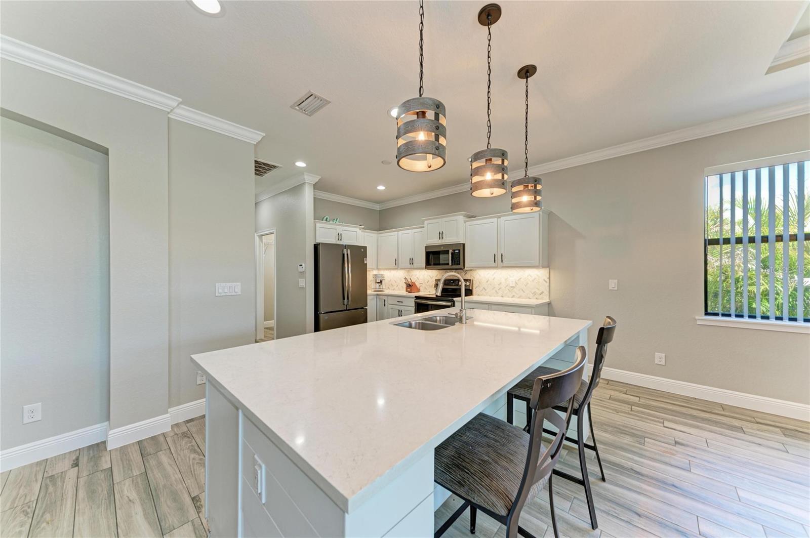 ROTONDA LAKES - Residential