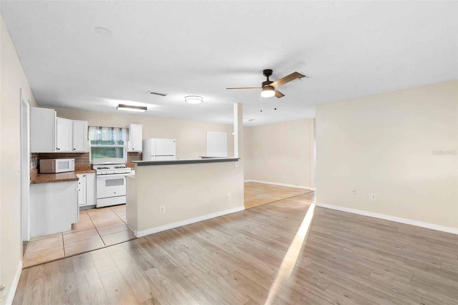 ACREAGE & UNREC - Residential