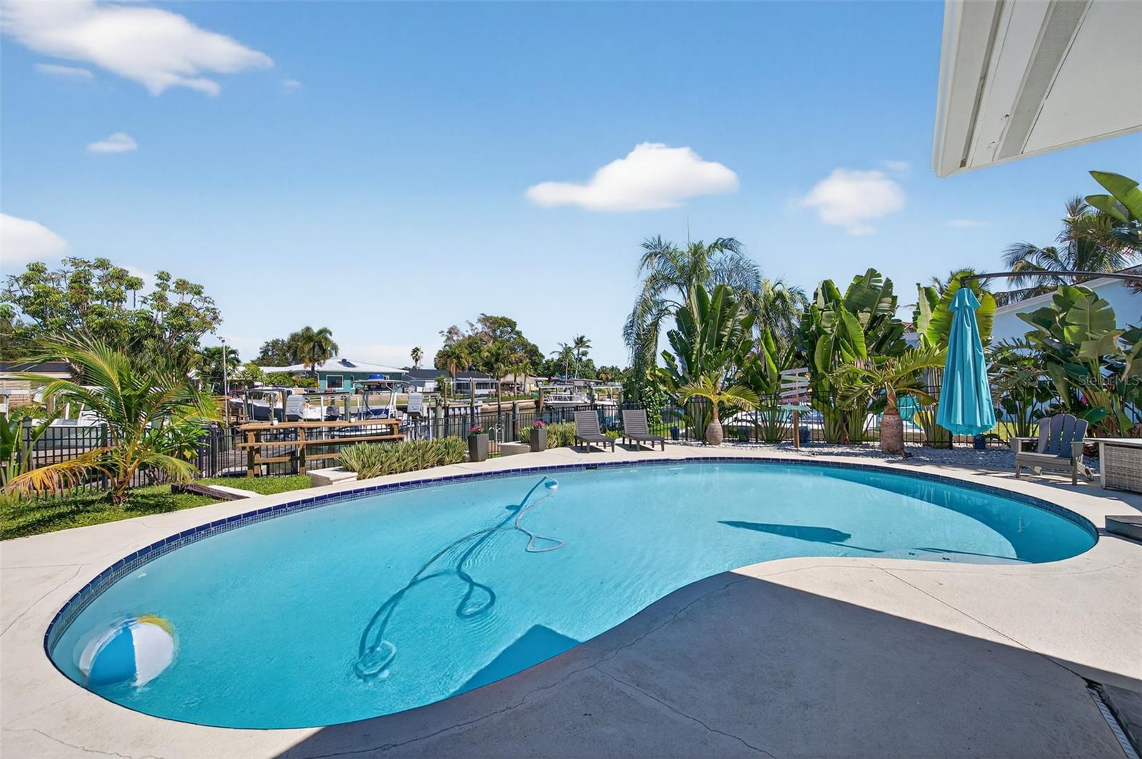 LEWIS ISLAND BAHAMA ISLES ADD - Residential