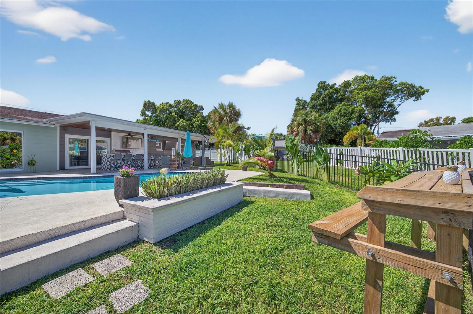 LEWIS ISLAND BAHAMA ISLES ADD - Residential