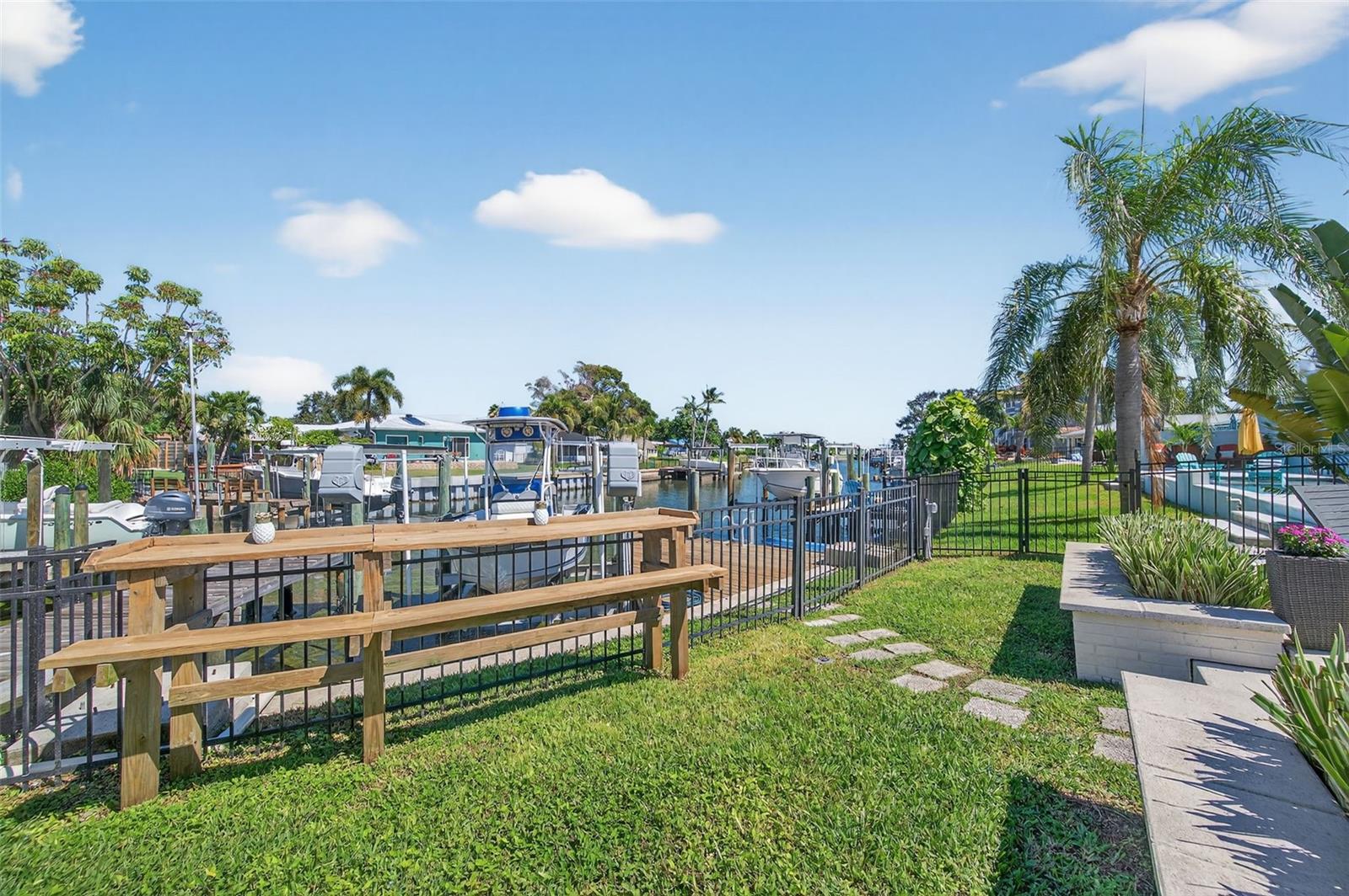 LEWIS ISLAND BAHAMA ISLES ADD - Residential