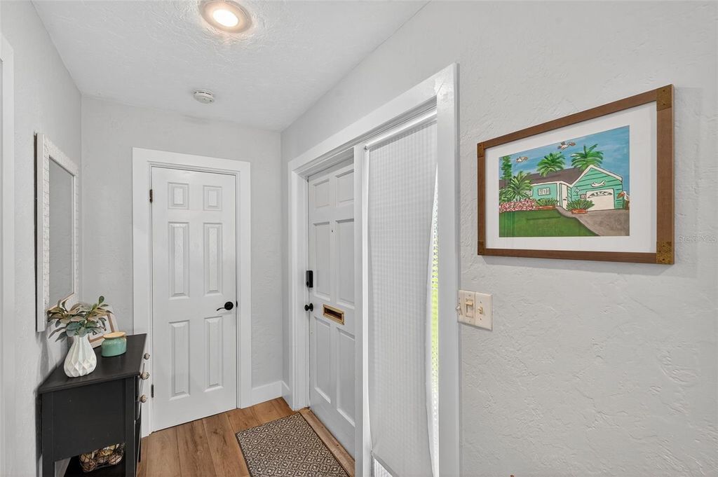 Photo of 513 Dolphin Avenue SE, St Petersburg, FL 33705 (MLS # TB8450798)