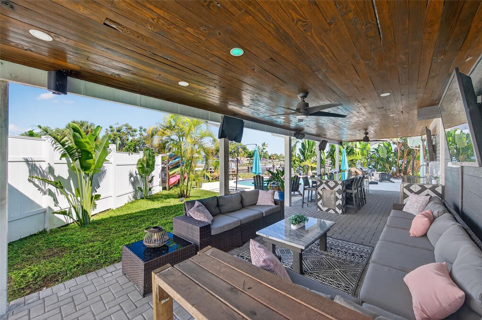 LEWIS ISLAND BAHAMA ISLES ADD - Residential