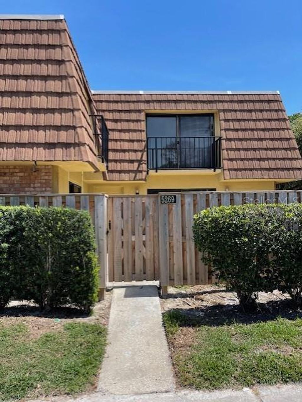 Photo of 5269 Middle Court #130, Orlando, FL 32811 (MLS # S5149661)
