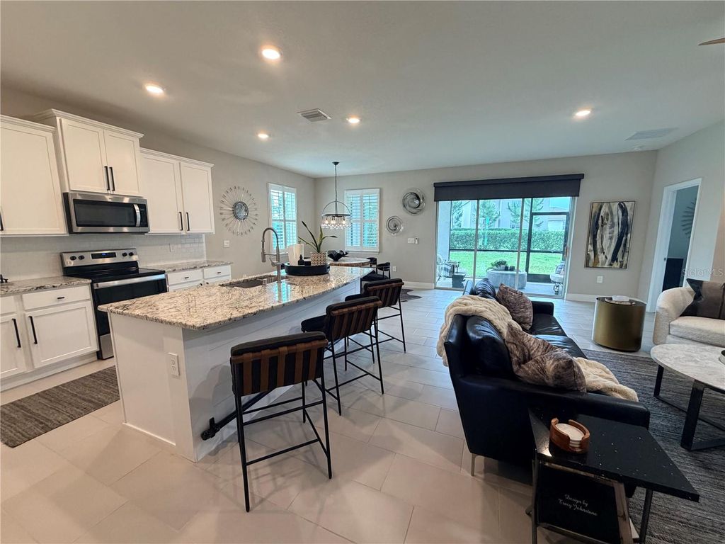 Photo of 17715 Cantarina Cove, Lakewood Ranch, FL 34211 (MLS # A4678597)