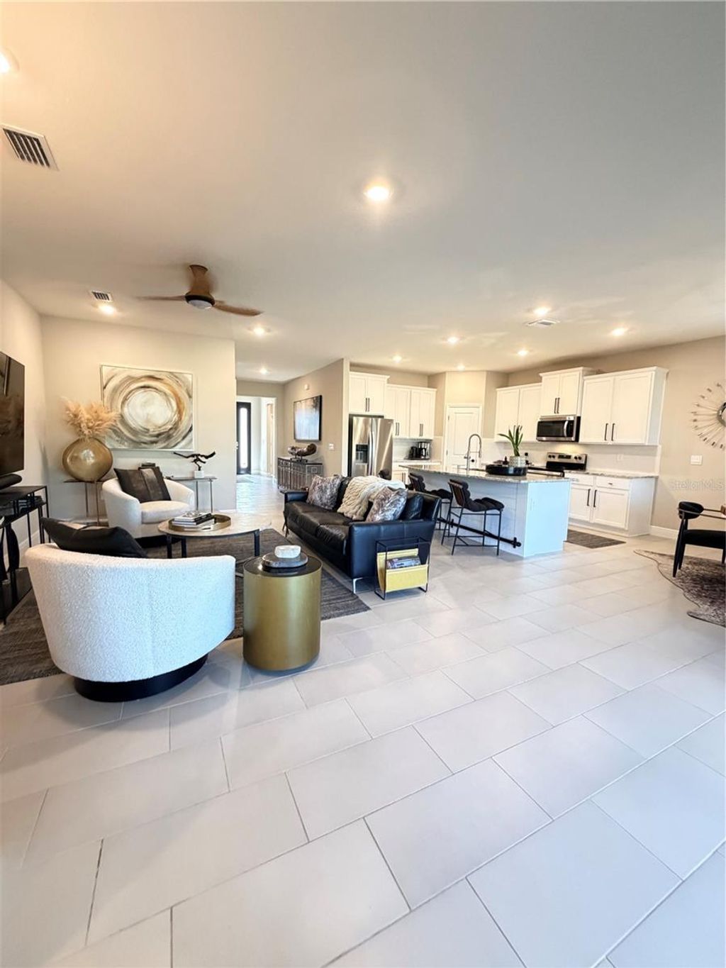 Photo of 17715 Cantarina Cove, Lakewood Ranch, FL 34211 (MLS # A4678597)