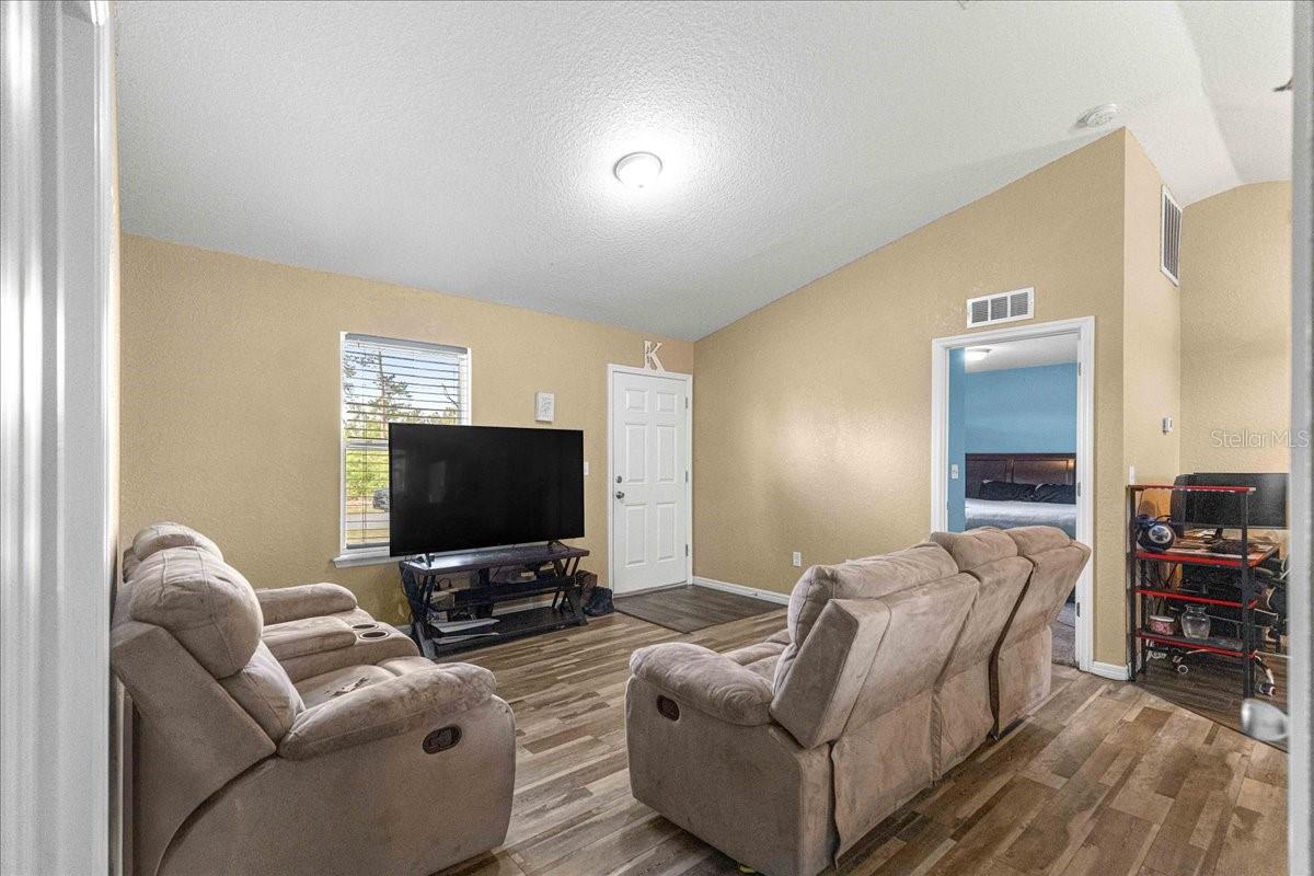 MARION OAKS UNIT 04 - Residential