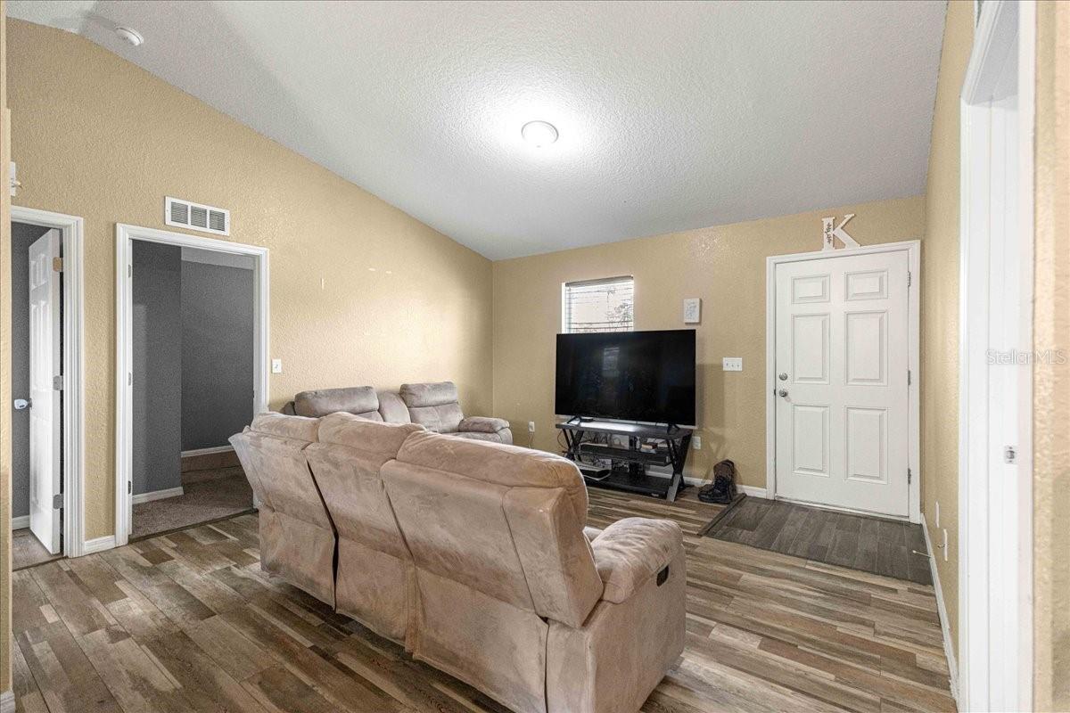 MARION OAKS UNIT 04 - Residential