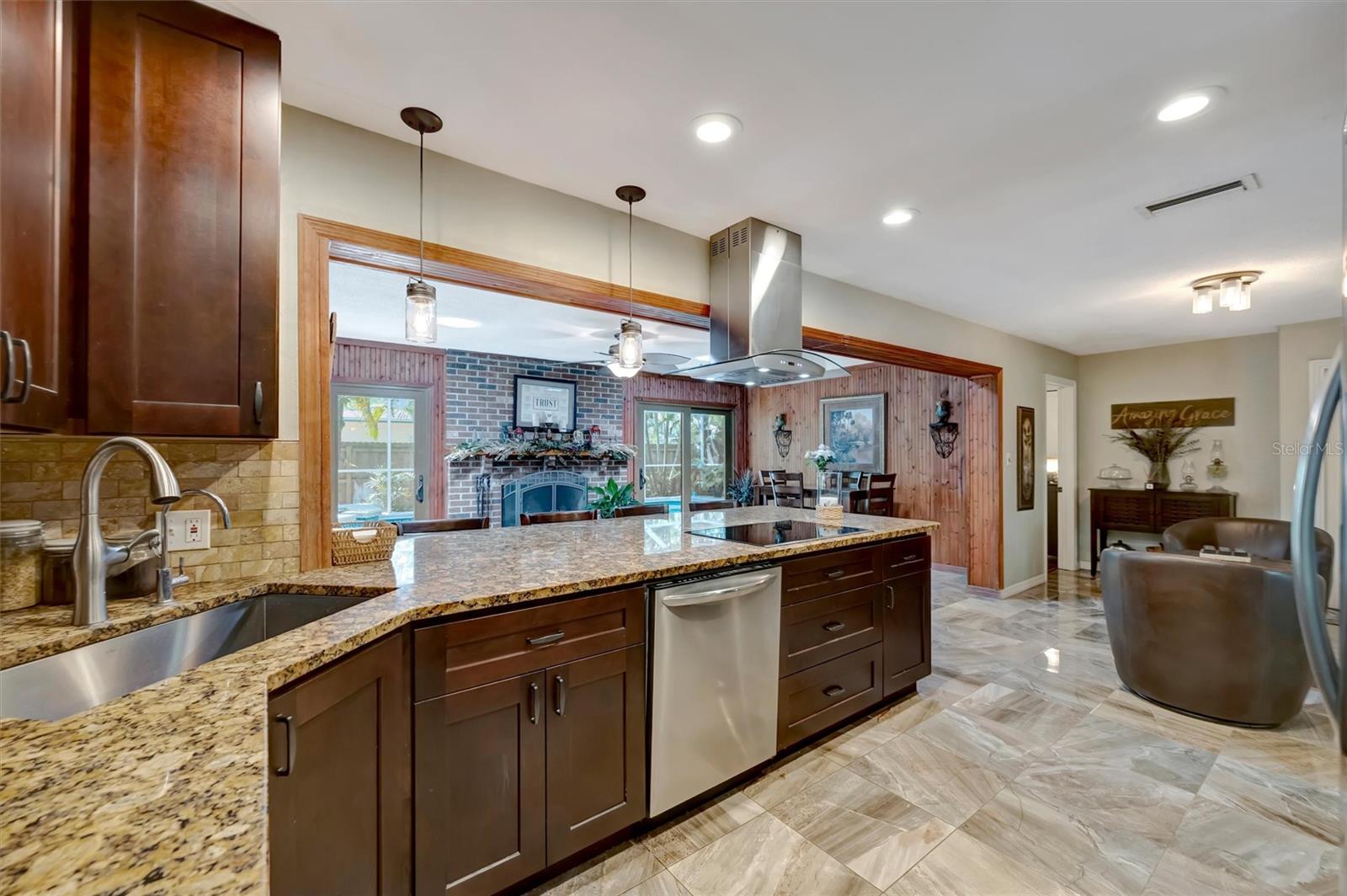 BAY PINES ESTATES - Residential