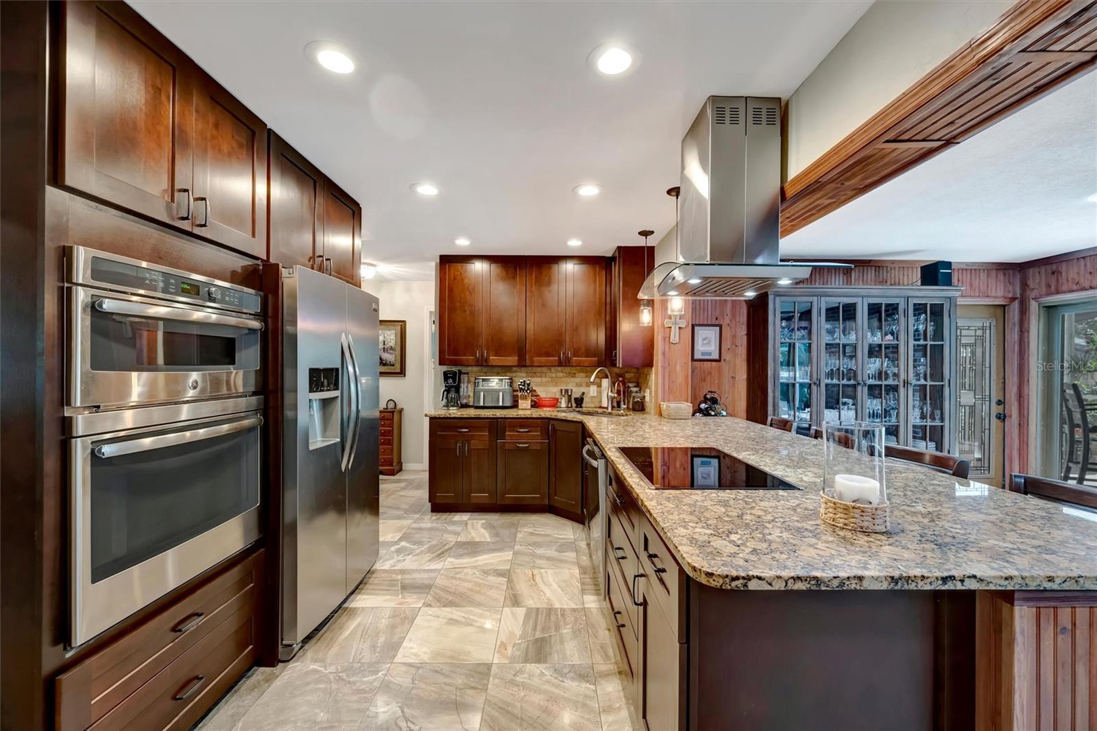 BAY PINES ESTATES - Residential