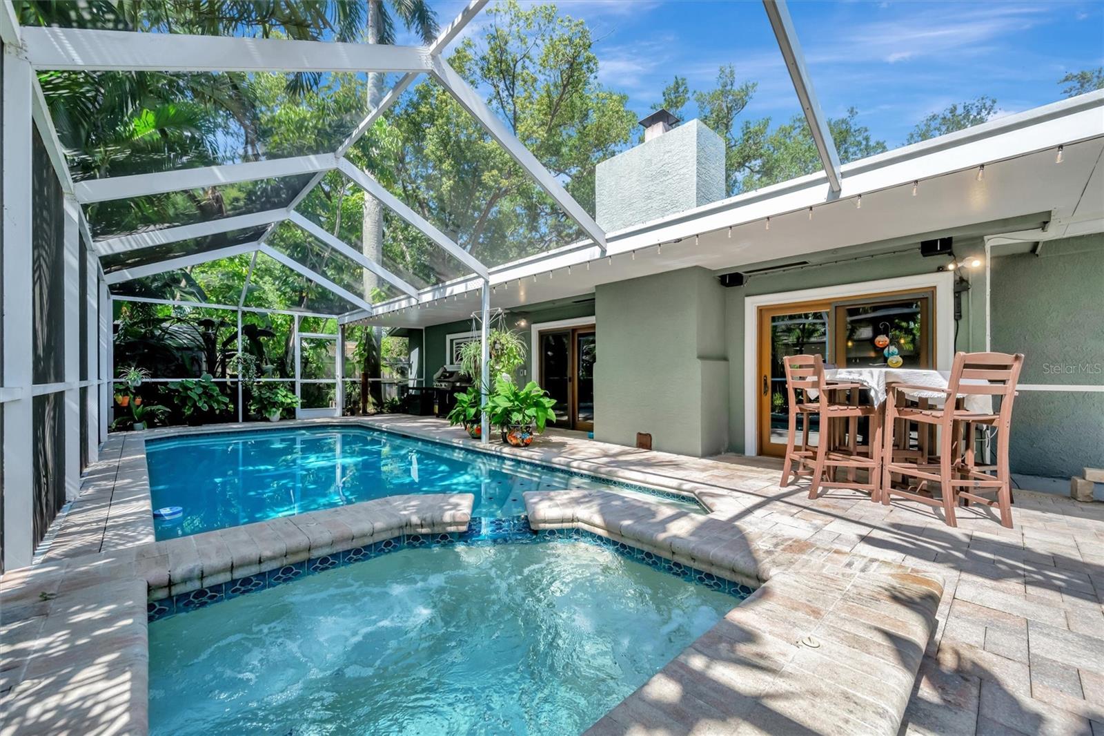 BAY PINES ESTATES - Residential