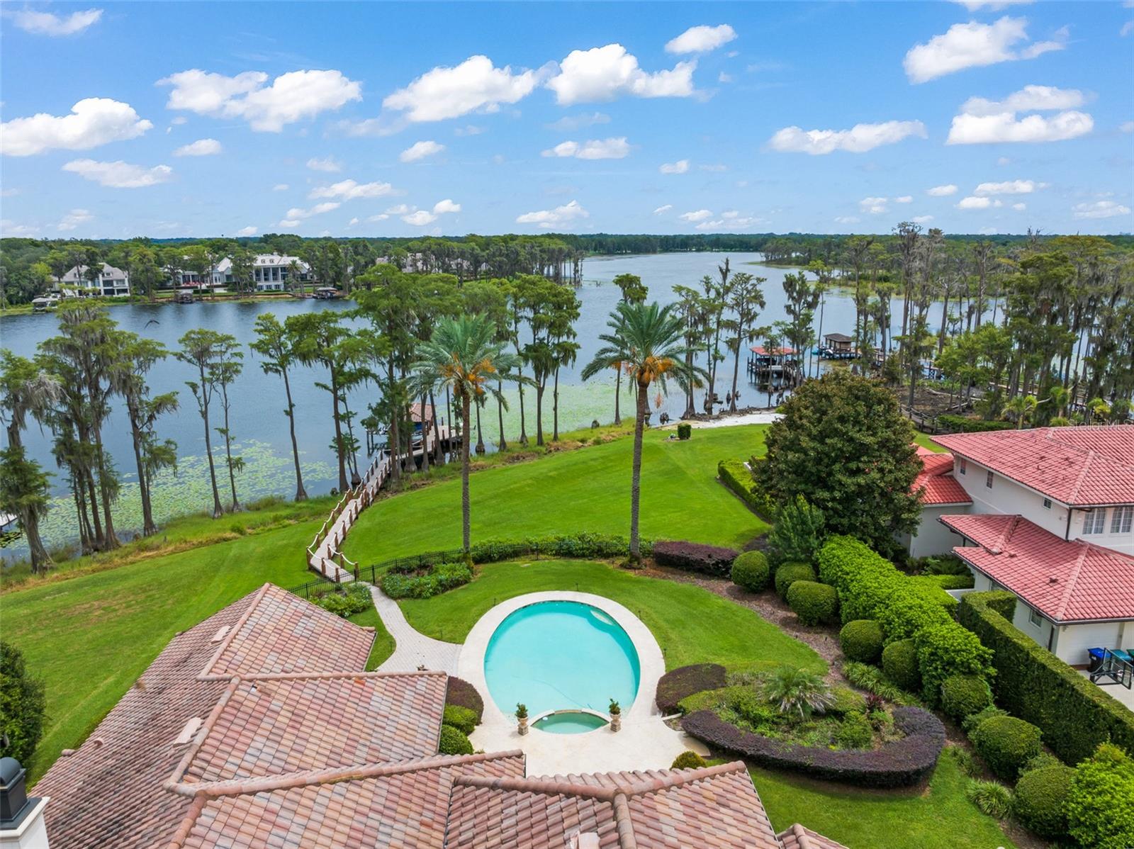 6055 LOUISE COVE DRIVE