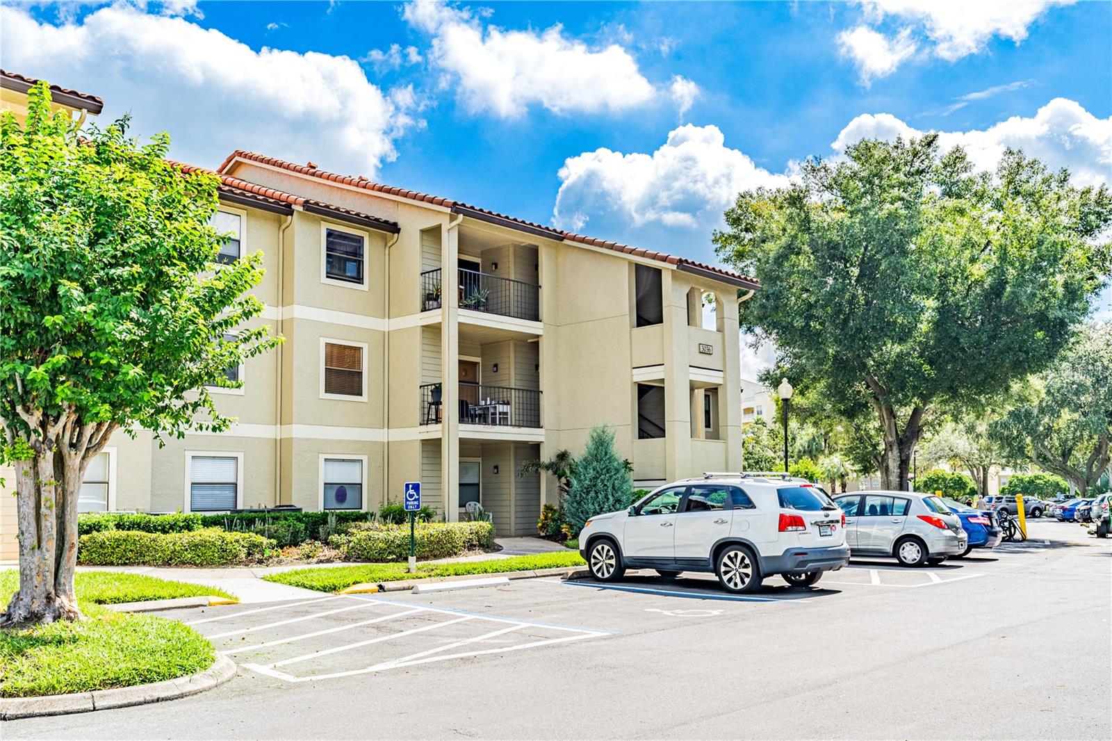 BLOSSOM PARK VILLAS CONDO - Residential Lease