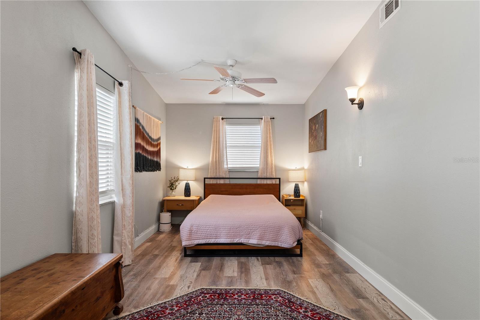 MEADOW LAWN 5TH ADD - Residential