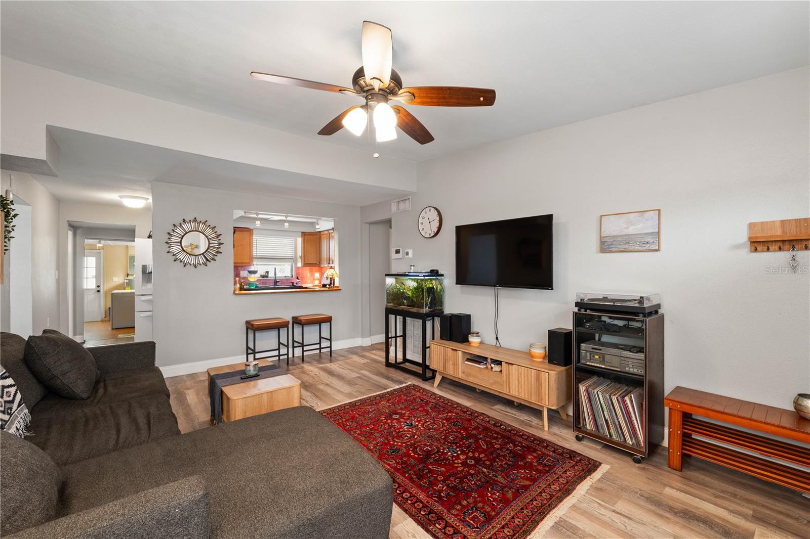 MEADOW LAWN 5TH ADD - Residential