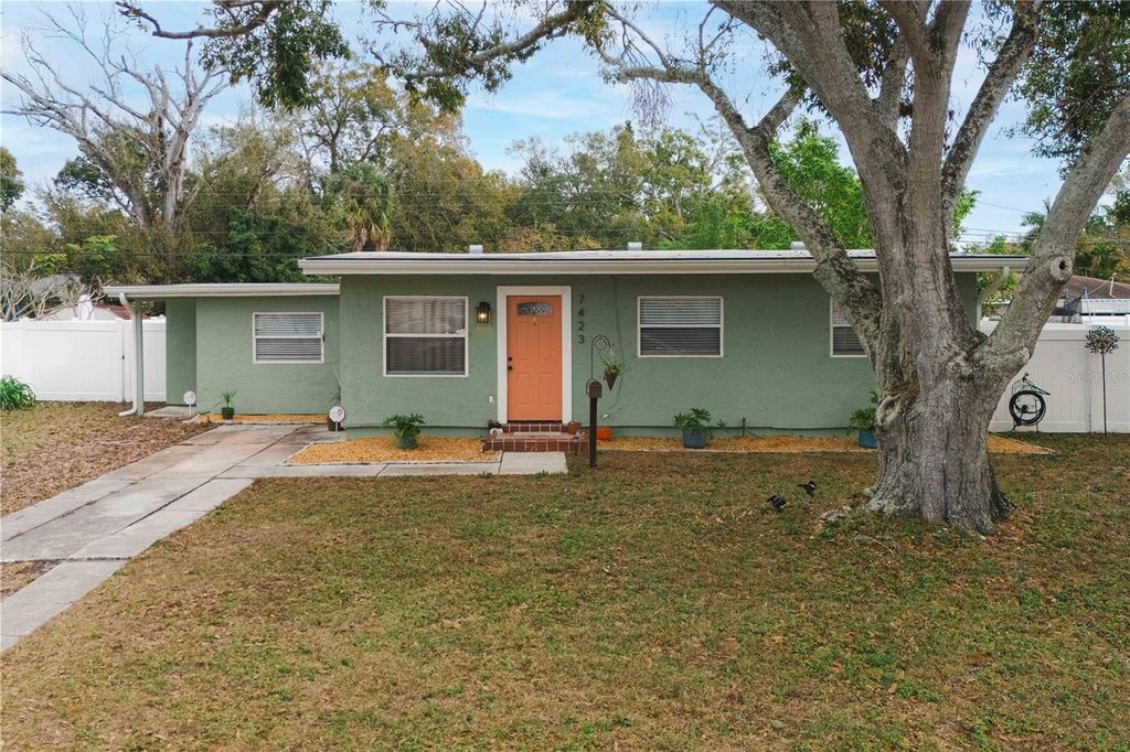 Photo of 7423 Orpine Drive N, St Petersburg, FL 33702 (MLS # TB8466925)