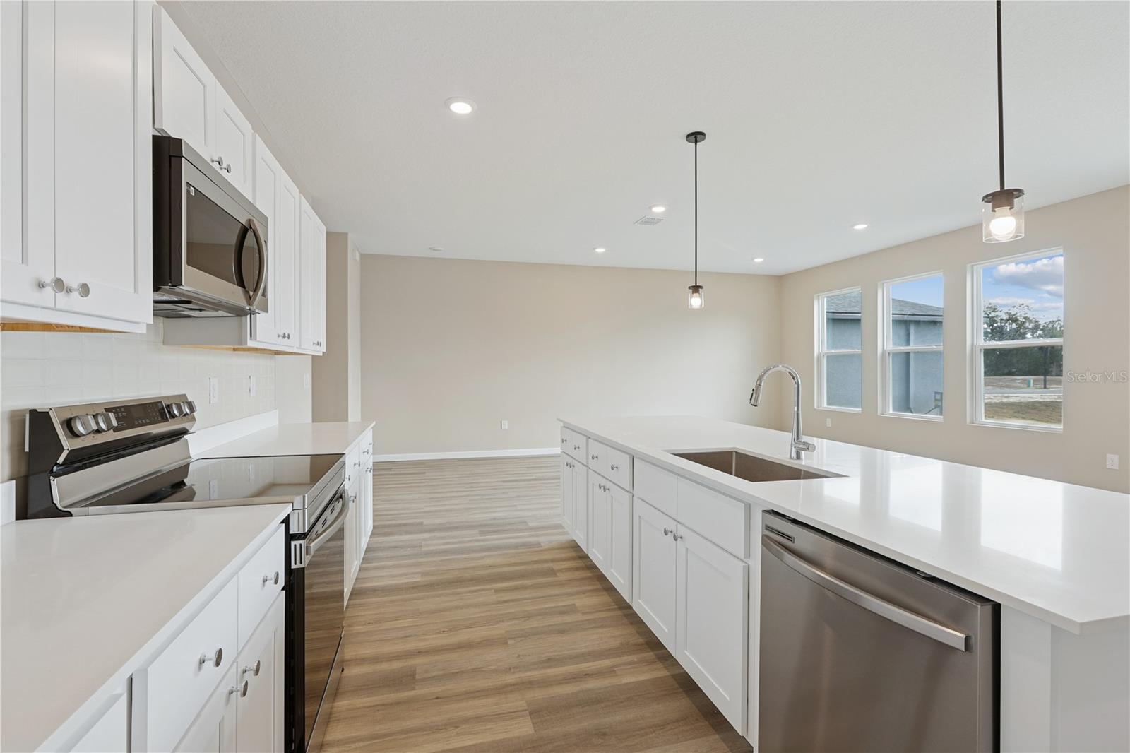 4520 NW 37TH STREET ROAD