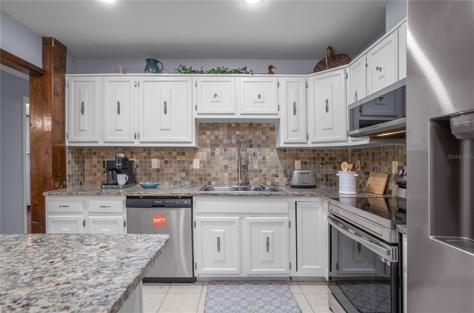 LEISURE ACRES UNIT 03 - Residential