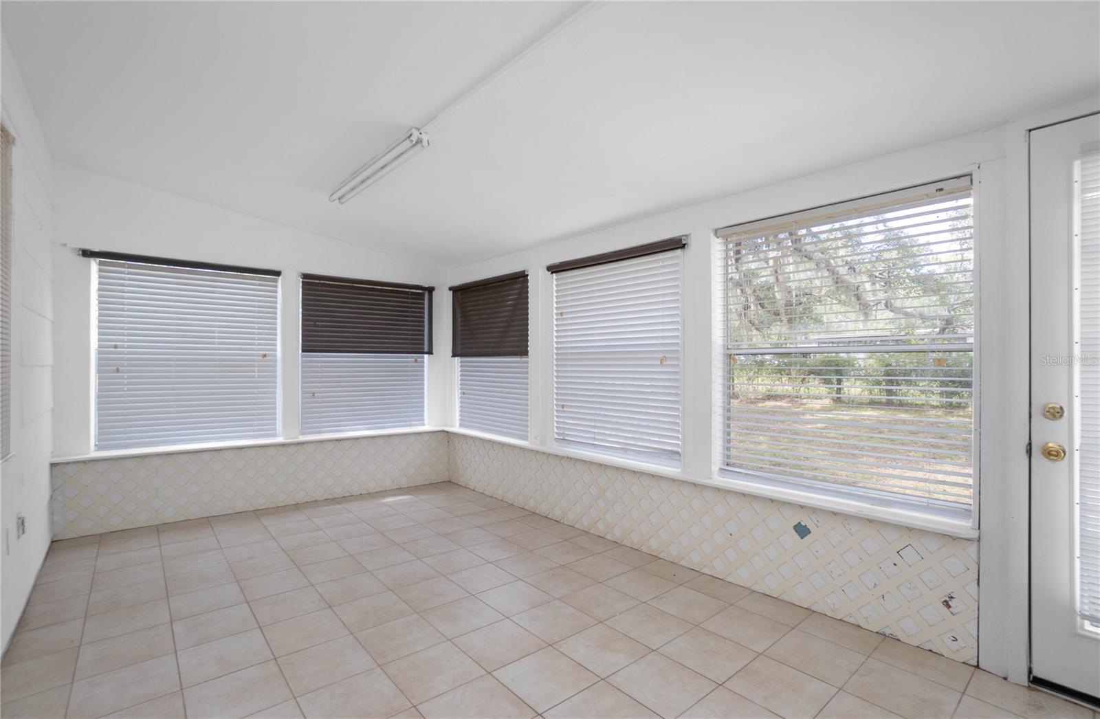 LEISURE ACRES UNIT 03 - Residential