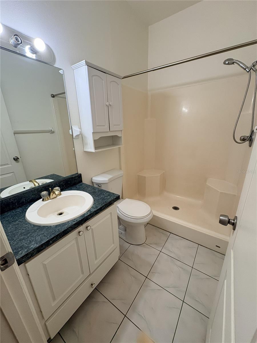 FAIR OAKS VILLAS - Residential Lease