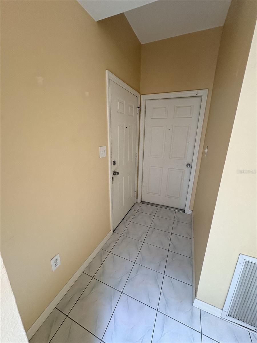 FAIR OAKS VILLAS - Residential Lease