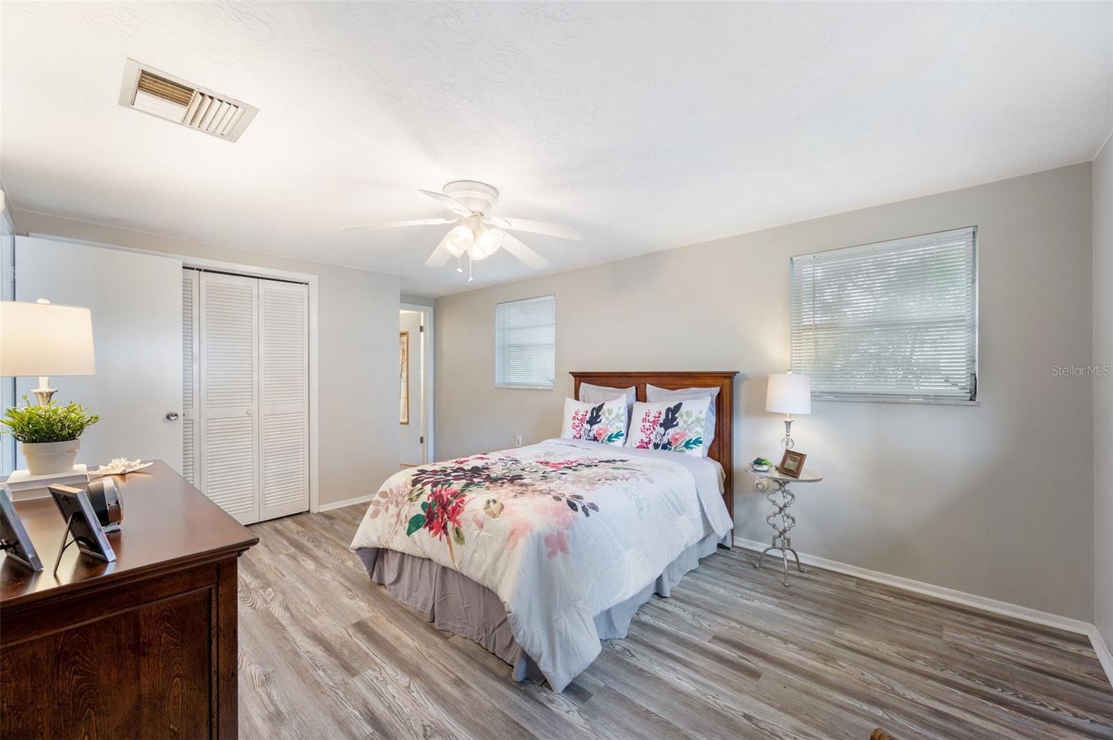 SUNSET HILLS - Residential