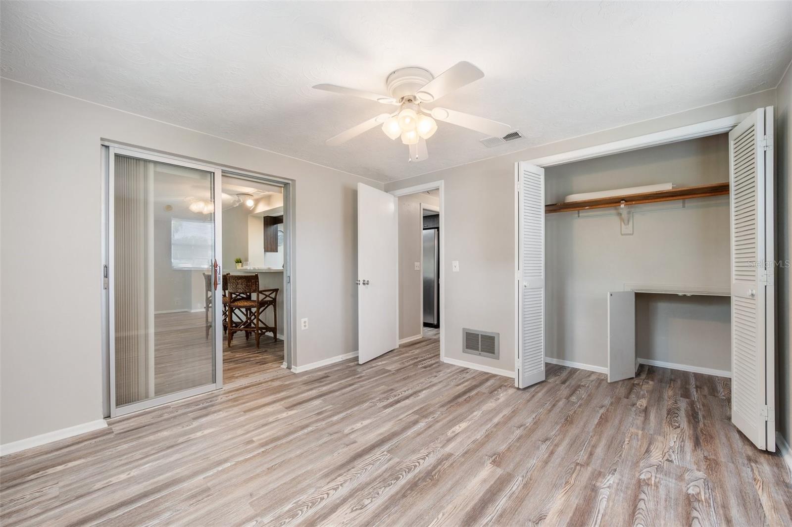 SUNSET HILLS - Residential