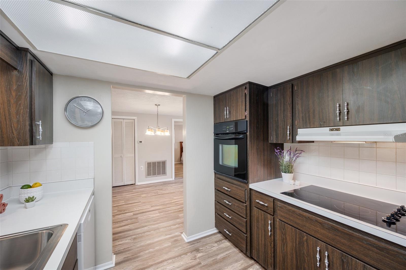 SUNSET HILLS - Residential