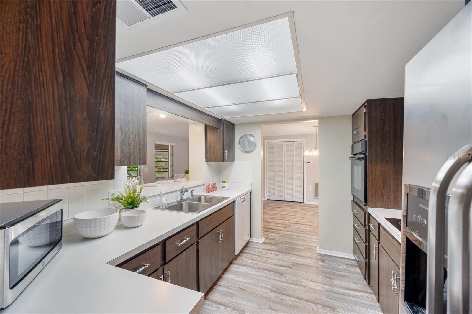 SUNSET HILLS - Residential