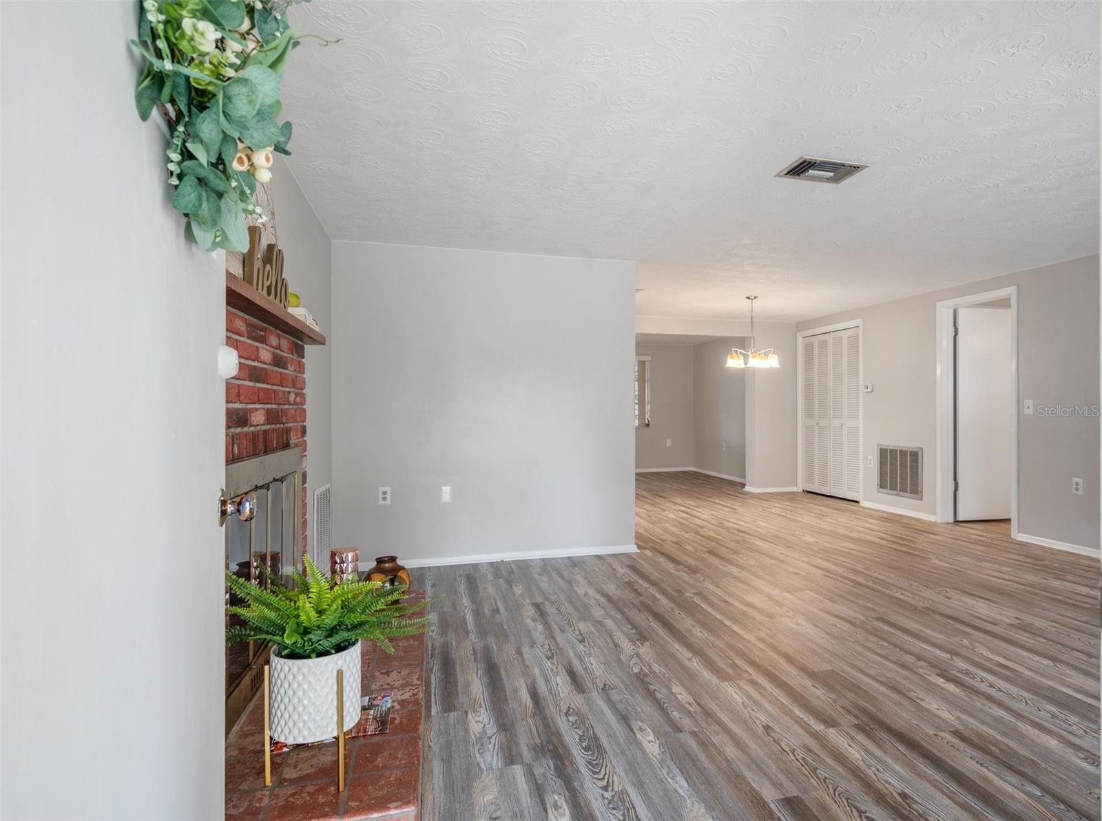 SUNSET HILLS - Residential