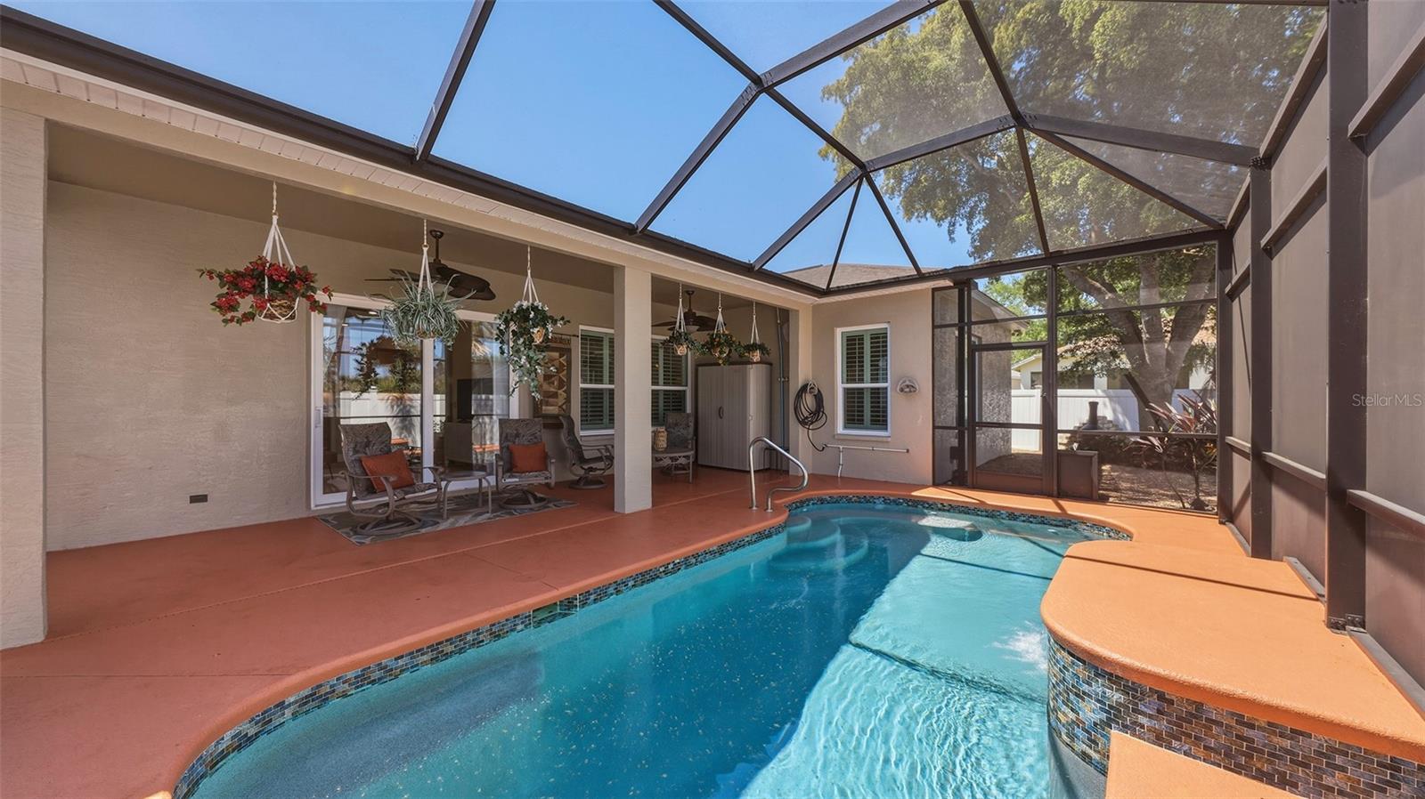 GLENN LAKES - Residential