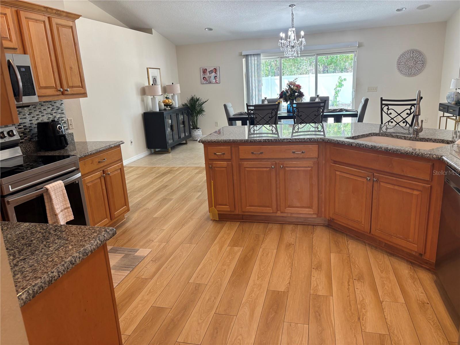 MARION OAKS - Residential