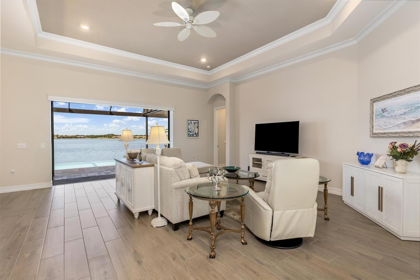 553 MARAVIYA BOULEVARD