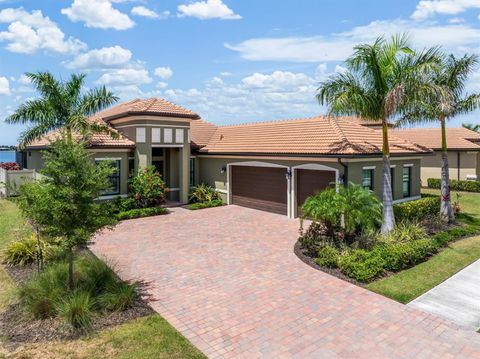 Photo of 553 Maraviya Boulevard, Nokomis, FL 34275 (MLS # G5113571)