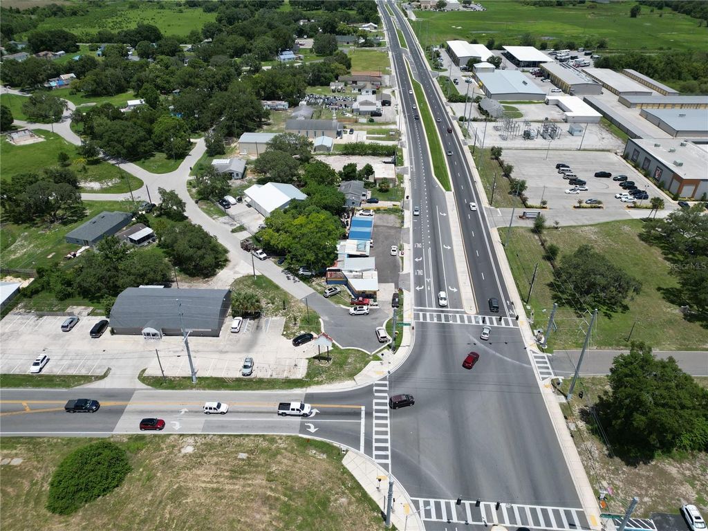 Photo of 2003 Dundee Road, Winter Haven, FL 33884 (MLS # P4935449)