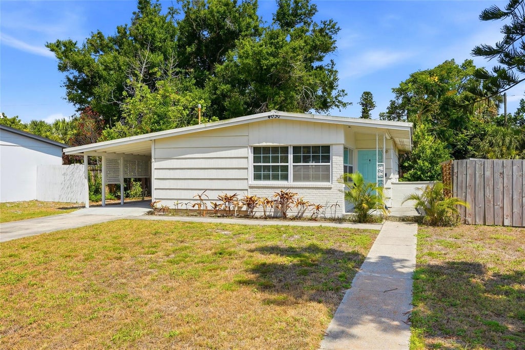 Photo of 4030 Marlin Drive SE, St Petersburg, FL 33705 (MLS # TB8516912)