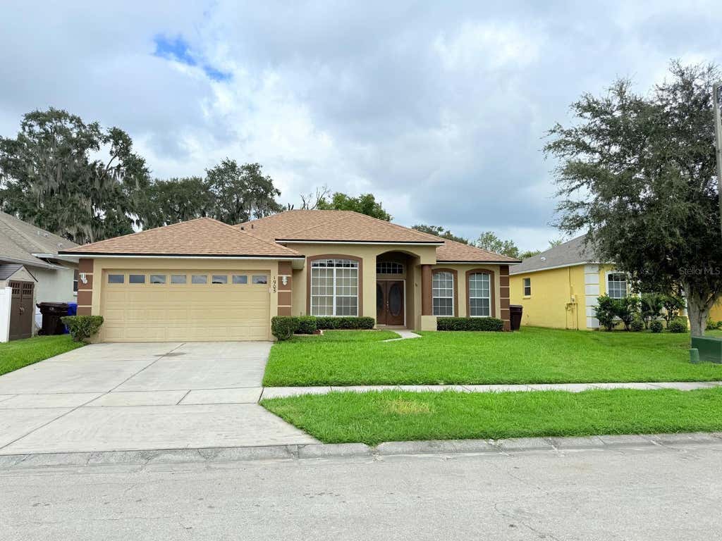 Photo of 1905 Fairway Loop, Kissimmee, FL 34746 (MLS # S5153436)
