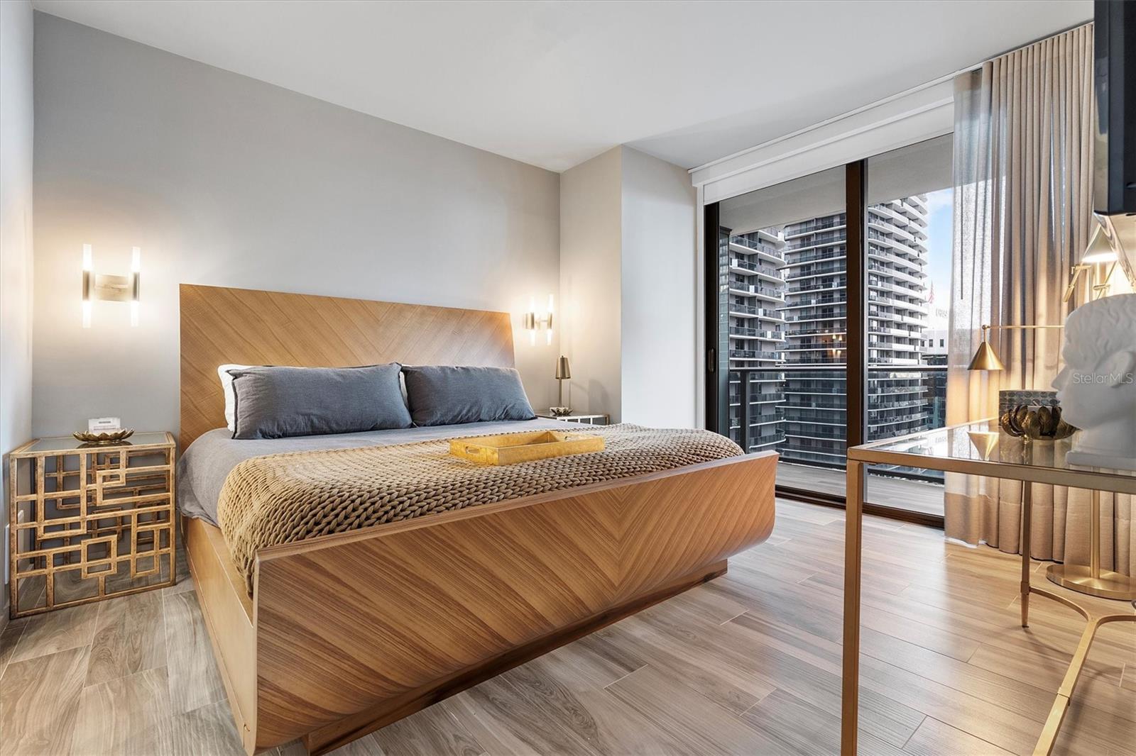 801 SMA RESIDENCES CONDO - Residential