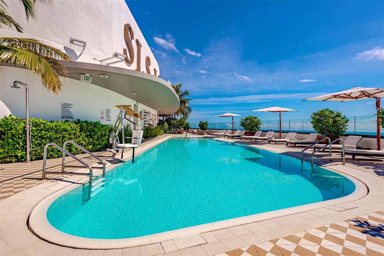 801 SMA RESIDENCES CONDO - Residential