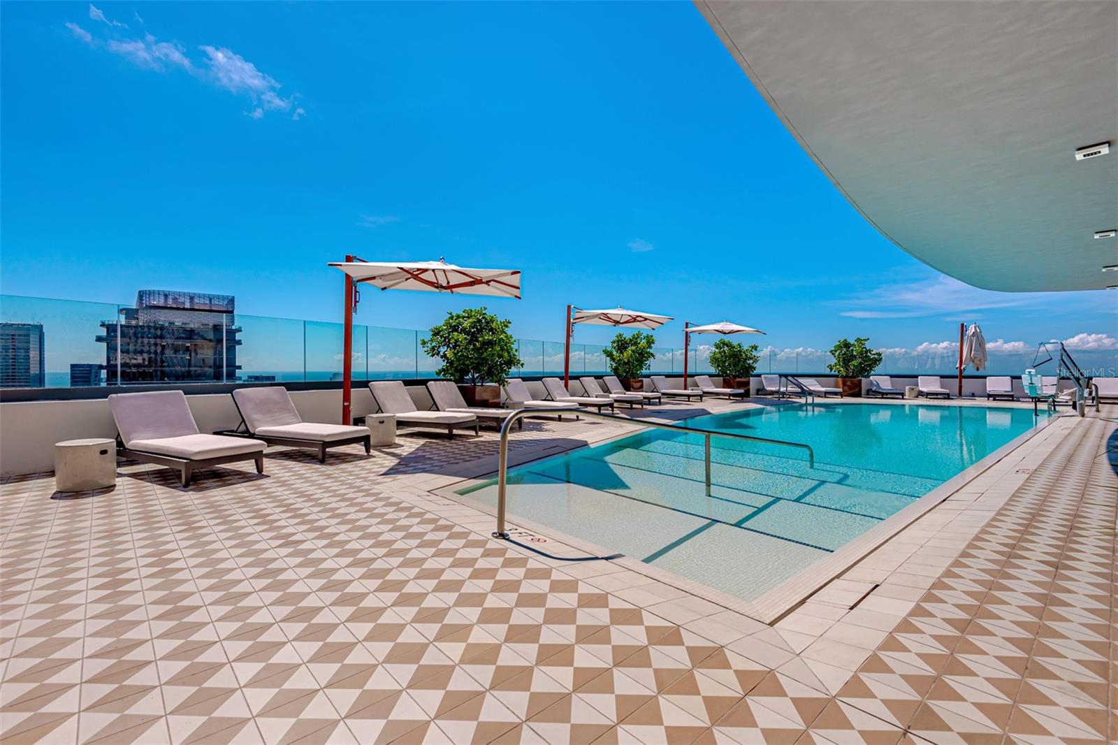 801 SMA RESIDENCES CONDO - Residential