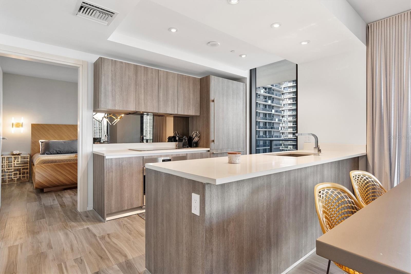 801 SMA RESIDENCES CONDO - Residential